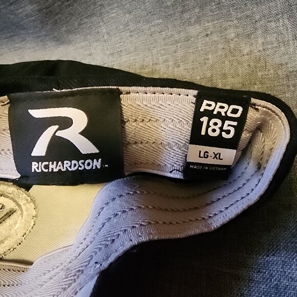Richardson Pro 185 L-XL Black Embroidered Wells Custom Baseball Cap - Picture 8 of 8